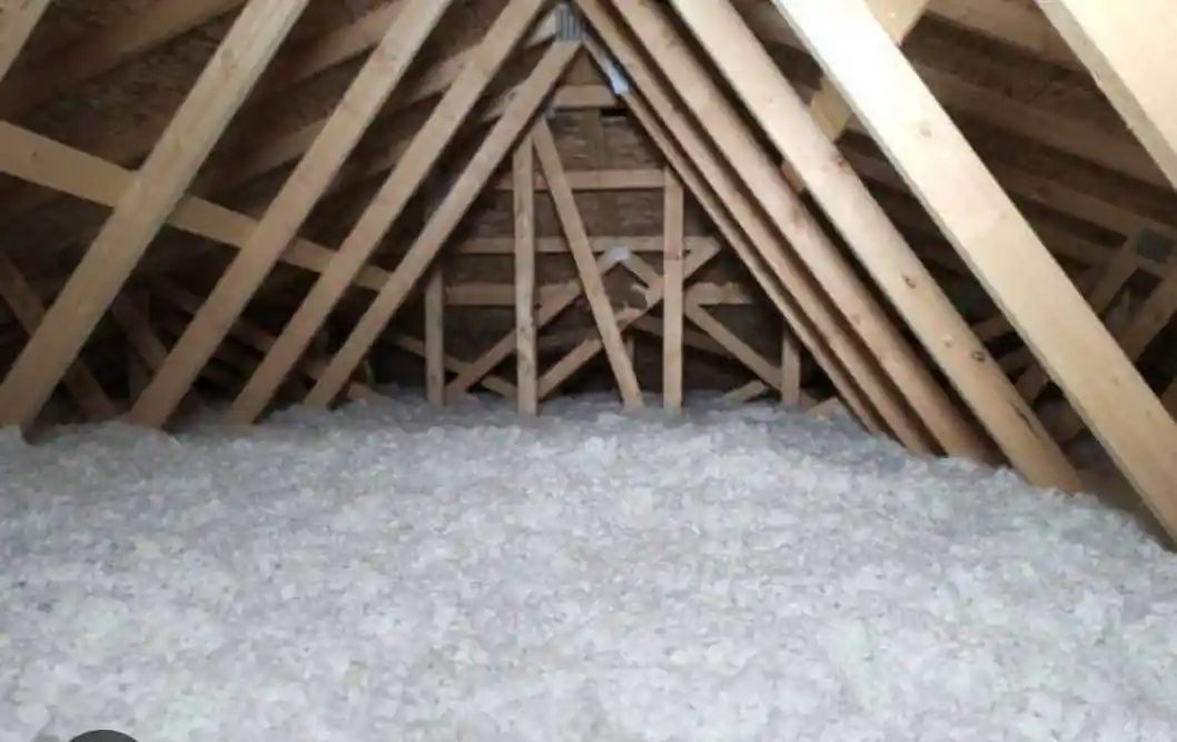 blown in insulation vs roll | blown insulation vs rolled insulation / blown in vs roll insulation cost/ what is better blown in insulation or rolls | how to use blow in insulation| how to install rolled insulation